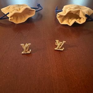 Louis Vuitton diamond stud earrings